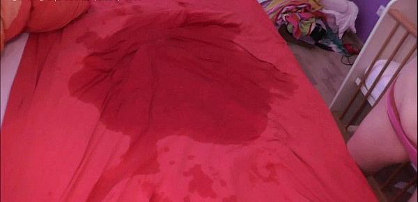  HD bedwetting in pink panty